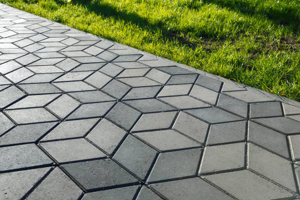 Best Affordable Driveway Pavers  in Moweaqua, IL